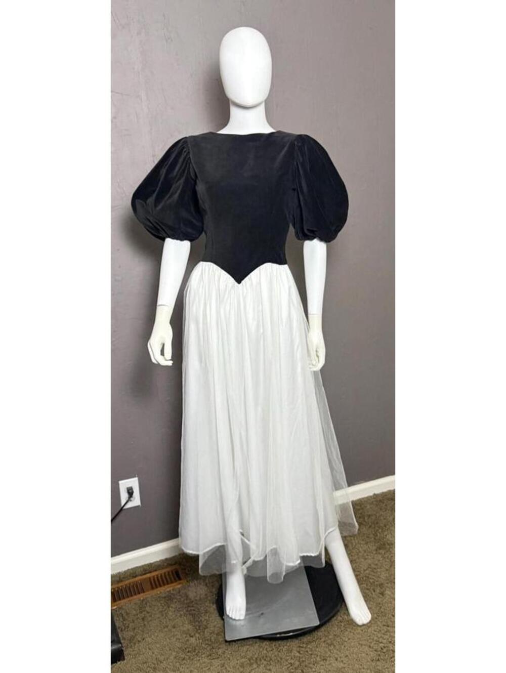 1980's Black Velvet + White Chiffon Party Dress Puff Sleeves Princess Waist M-L - Picture 1 of 8